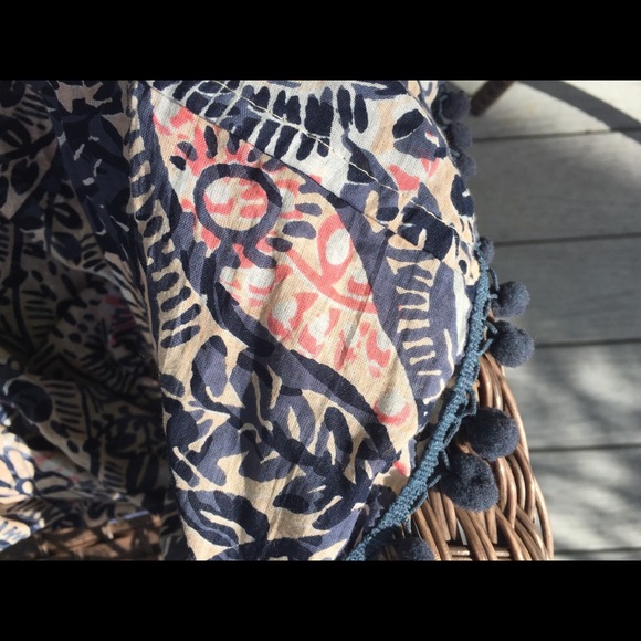 Ann Taylor LOFT Infinity Scarf - Picture 4 of 4